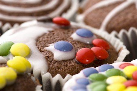 simsearch:400-06643567,k - first chocolate muffins Stockbilder - Microstock & Abonnement, Bildnummer: 400-04659301