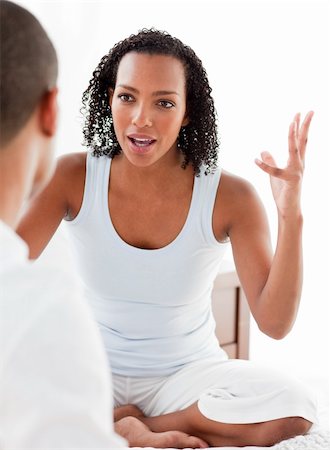 Close-up of an angry couple having an argument in the bedroom Foto de stock - Super Valor sin royalties y Suscripción, Código: 400-04659921