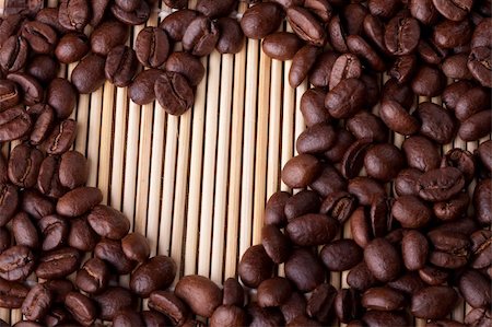 simsearch:400-05371796,k - Coffee grains in the form of heart Stock Photo - Budget Royalty-Free & Subscription, Code: 400-04666135