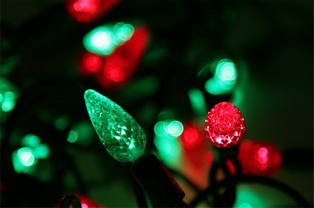 red christmas bulbs - A shot of a red and green Christmas light string. Stock Photo - Budget Royalty-Free & Subscription, Code: 400-04660649