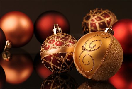 any nice golden and red christmas balls Stock Photo - Budget Royalty-Free & Subscription, Code: 400-04660663