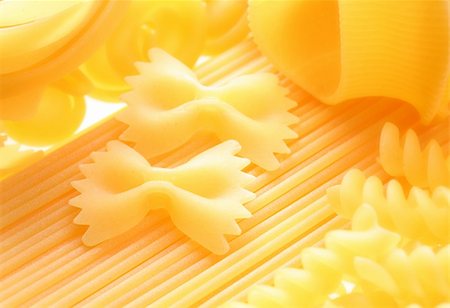 Back projected (lighted) macaroni (pasta) Foto de stock - Royalty-Free Super Valor e Assinatura, Número: 400-04660789