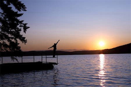 simsearch:400-06360128,k - Silhouette of the man at coast during a sunset Stock Photo - Budget Royalty-Free & Subscription, Code: 400-04660980