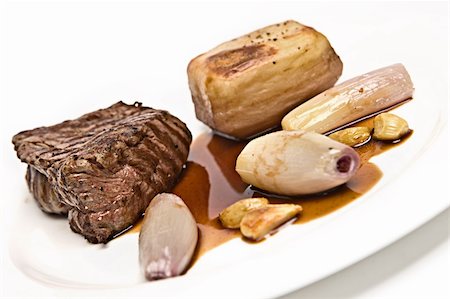 simsearch:400-05270083,k - Fillet Steak and Jacket Potatoe Foto de stock - Royalty-Free Super Valor e Assinatura, Número: 400-04677374