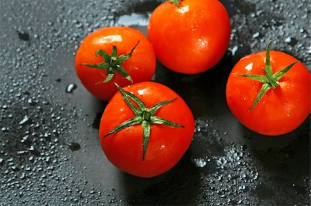 egypix (artist) - Tomato fruit Stockbilder - Microstock & Abonnement, Bildnummer: 400-04677979