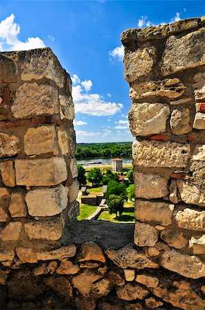 Walls and towers of Kalemegdan fortress in Belgrade Serbia Stockbilder - Microstock & Abonnement, Bildnummer: 400-04678005