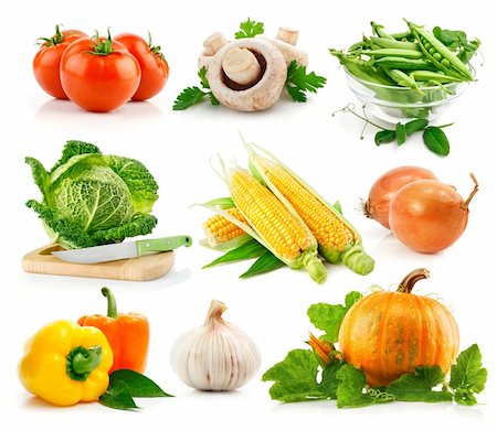 simsearch:400-05664164,k - set fresh vegetables with green leaves isolated on white background Stock Photo - Budget Royalty-Free & Subscription, Code: 400-04679827