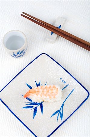 simsearch:400-07293364,k - sushi with chopstick and plate Fotografie stock - Microstock e Abbonamento, Codice: 400-04671782