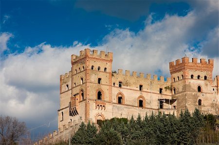 simsearch:400-04759885,k - Battipaglia Castle in Campania region of Italy. Stock Photo - Budget Royalty-Free & Subscription, Code: 400-04684347