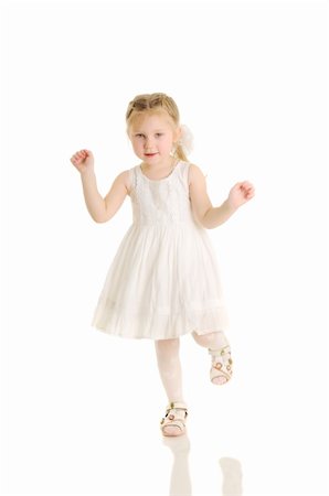 Little girl. Isolated over white. Photographie de stock - Aubaine LD & Abonnement, Code: 400-04685575