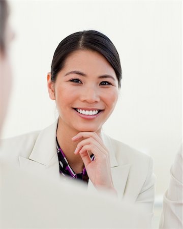 simsearch:400-08153344,k - Portrait of an Asian female executive in a company Foto de stock - Super Valor sin royalties y Suscripción, Código: 400-04688128