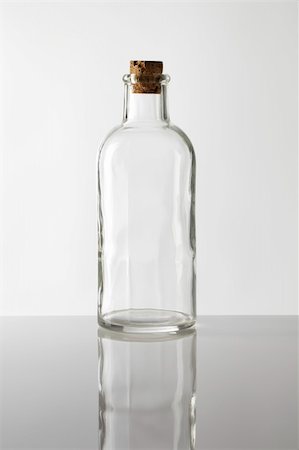stopper - An old fashioned glass bottle with cork stopper Stock Photo - Budget Royalty-Free & Subscription, Code: 400-04680097