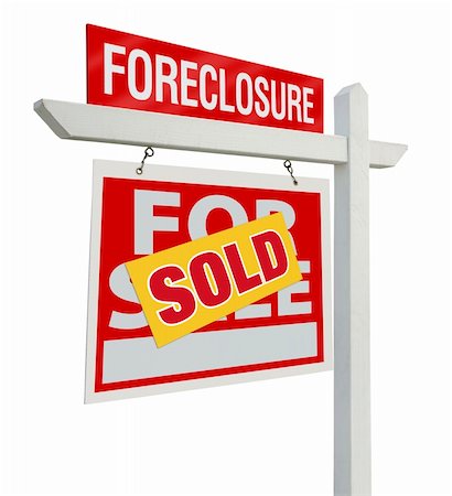 simsearch:632-05553873,k - Sold Foreclosure Home For Sale Real Estate Sign Isolated on a White Background with Clipping Paths - Left Facing. Stockbilder - Microstock & Abonnement, Bildnummer: 400-04680411