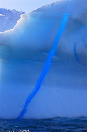 simsearch:400-04899702,k - Iceberg in Antarctica Stockbilder - Microstock & Abonnement, Bildnummer: 400-04681168