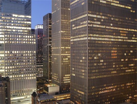 New York City near times square at night Stockbilder - Microstock & Abonnement, Bildnummer: 400-04681223