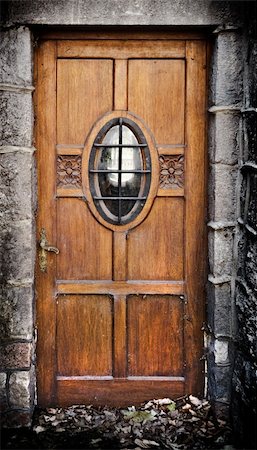 simsearch:400-04608871,k - old dirty door in an old building Foto de stock - Super Valor sin royalties y Suscripción, Código: 400-04694756