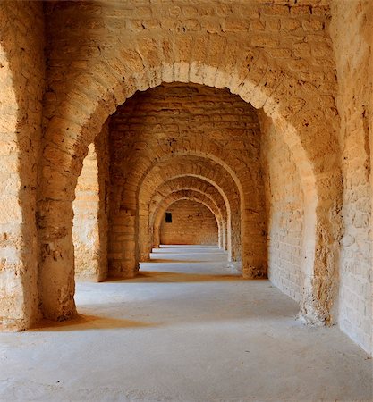 the Roman Amphitheatre of El Jem Tunisia Photographie de stock - Aubaine LD & Abonnement, Code: 400-04694781