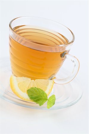 simsearch:400-04691031,k - Freshly made healthy mint tea with lemon Photographie de stock - Aubaine LD & Abonnement, Code: 400-04695315