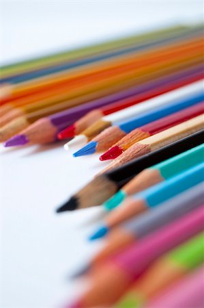 simsearch:400-04870195,k - Close up of many colored pencils isolated Foto de stock - Super Valor sin royalties y Suscripción, Código: 400-04698163