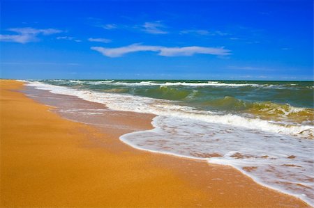 simsearch:400-04783475,k - landscape with nice sea beach Foto de stock - Royalty-Free Super Valor e Assinatura, Número: 400-04699342