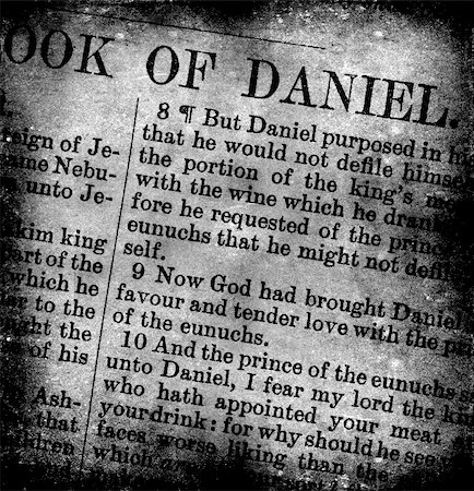 simsearch:400-04731683,k - Close up of old Holy bible book Stock Photo - Budget Royalty-Free & Subscription, Code: 400-04691359