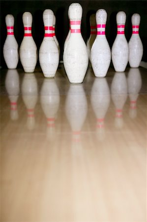 Bowling bolus row reflexion on wooden parquet floor Stock Photo - Budget Royalty-Free & Subscription, Code: 400-04704678