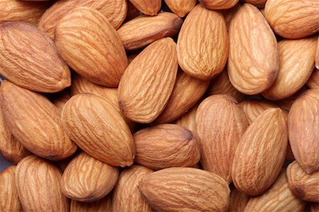 Peeled almonds close-up Stock Photo - Budget Royalty-Free & Subscription, Code: 400-04707899