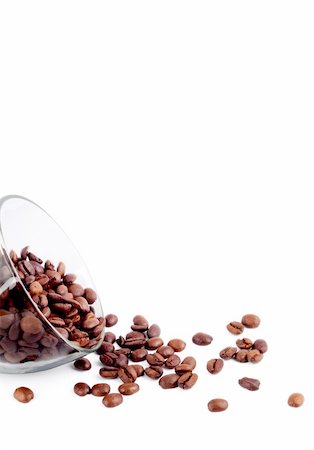 simsearch:400-04738176,k - Cup of coffee with seed isolated on a white background Foto de stock - Super Valor sin royalties y Suscripción, Código: 400-04703971