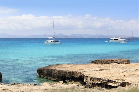 simsearch:400-04709015,k - Illetes view from Savina port Formentera balearic islands turquoise sea Stockbilder - Microstock & Abonnement, Bildnummer: 400-04717270