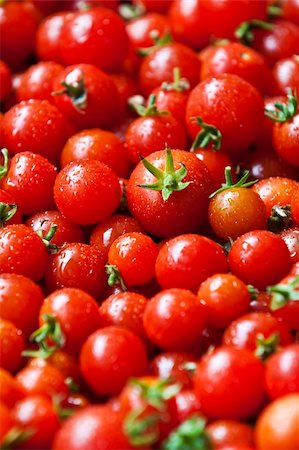 produce wet - A lot of organic red cherry tomatoes Stock Photo - Budget Royalty-Free & Subscription, Code: 400-04718835