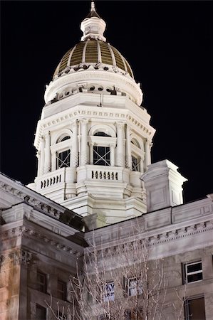 simsearch:400-05292353,k - State Capitol of Wyoming in Cheyenne. Photographie de stock - Aubaine LD & Abonnement, Code: 400-04711263
