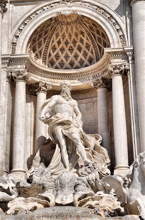 simsearch:400-05709385,k - Baroque Trevi Fountain (Fontana di Trevi) in Rome, Italy - high dynamic range HDR Photographie de stock - Aubaine LD & Abonnement, Code: 400-04711338
