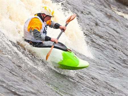 simsearch:400-03963892,k - Kayak freestyle on whitewater, Russia, Msta, may 2010 Stockbilder - Microstock & Abonnement, Bildnummer: 400-04713989