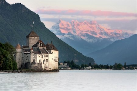 swiss alps sunset - The Chillon castle in Montreux (Vaud), Geneva lake, Switzerland Stock Photo - Budget Royalty-Free & Subscription, Code: 400-04724362