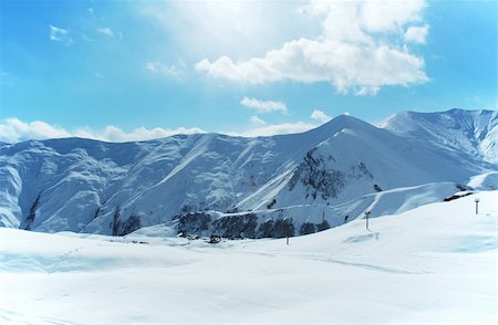 simsearch:400-04472958,k - High mountains under snow in the winter Foto de stock - Royalty-Free Super Valor e Assinatura, Número: 400-04725432