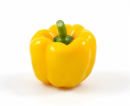 simsearch:400-04300921,k - Yellow Pepper isolated on white background Photographie de stock - Aubaine LD & Abonnement, Code: 400-04729128
