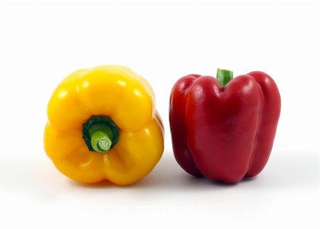 simsearch:400-07211737,k - Red and Yellow Pepper isolated on white background Photographie de stock - Aubaine LD & Abonnement, Code: 400-04729130
