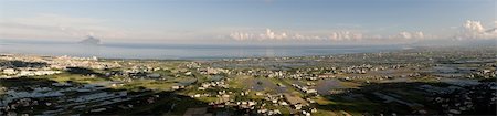 simsearch:400-04851123,k - Rural scenery of panorama with buildings and ocean in Ilan, Taiwan, Asia. Foto de stock - Super Valor sin royalties y Suscripción, Código: 400-04721440