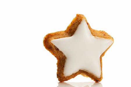 simsearch:400-04145237,k - one star shaped cinnamon biscuit on white background Foto de stock - Royalty-Free Super Valor e Assinatura, Número: 400-04723965