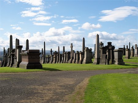 simsearch:400-05260380,k - The Glasgow necropolis, Victorian gothic garden cemetery in Scotland Foto de stock - Royalty-Free Super Valor e Assinatura, Número: 400-04734727