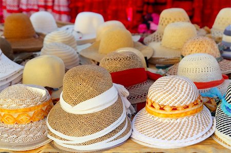 simsearch:400-05269393,k - Hats arrangement on market hand craft shop in rows Stock Photo - Budget Royalty-Free & Subscription, Code: 400-04736348