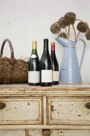 Vintage wine tasting in a rustic tuscany farmhouse Fotografie stock - Microstock e Abbonamento, Codice: 400-04737986