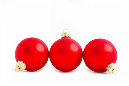 simsearch:400-04073863,k - red christmas balls  isolated on a white Photographie de stock - Aubaine LD & Abonnement, Code: 400-04738026