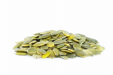 simsearch:400-04820004,k - fresh pumpkin seeds isolated on a white Stockbilder - Microstock & Abonnement, Bildnummer: 400-04738059