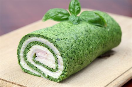 ricotta - Gourmet spinach roll with garlic cheese and ham. Shallow dof Stock Photo - Budget Royalty-Free & Subscription, Code: 400-04739019