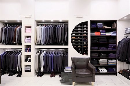 simsearch:695-05778940,k - Luxury men's clothes and accessories in modern shop interior Fotografie stock - Microstock e Abbonamento, Codice: 400-04739252