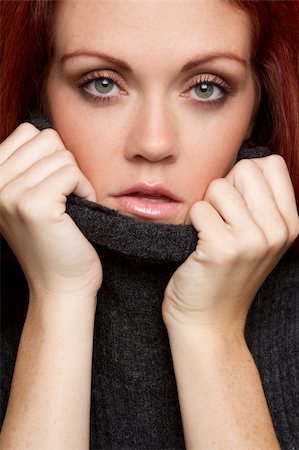 Beautiful woman wearing turtleneck sweater Photographie de stock - Aubaine LD & Abonnement, Code: 400-04739877