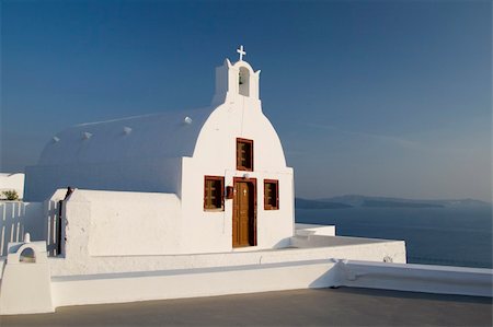 Santorini Island - summer holiday destination in Greece Stockbilder - Microstock & Abonnement, Bildnummer: 400-04730686