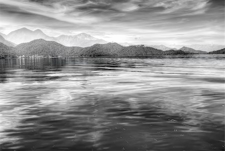 Lake with wave in daytime in black and white. Stock Photo - Budget Royalty-Free & Subscription, Code: 400-04730688