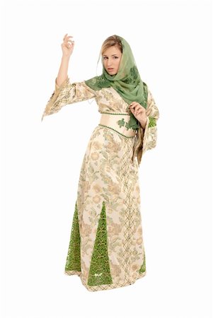 simsearch:400-04958336,k - Young arab woman with veil standing isolated on white background Foto de stock - Super Valor sin royalties y Suscripción, Código: 400-04732998